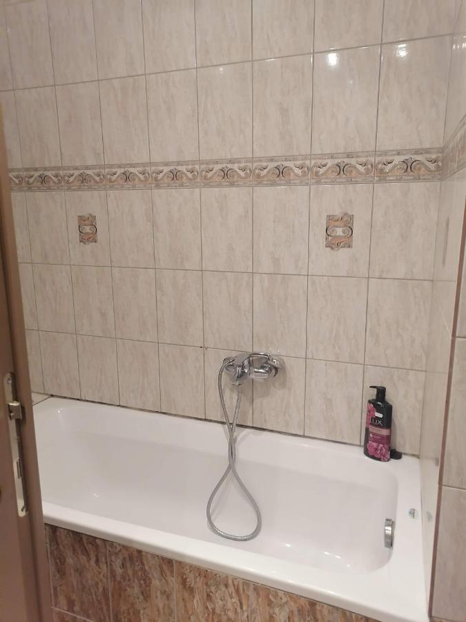 Popi 'S Home سكالا سوتيروس المظهر الخارجي الصورة
