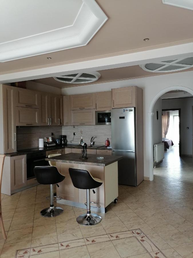 Popi 'S Home سكالا سوتيروس المظهر الخارجي الصورة