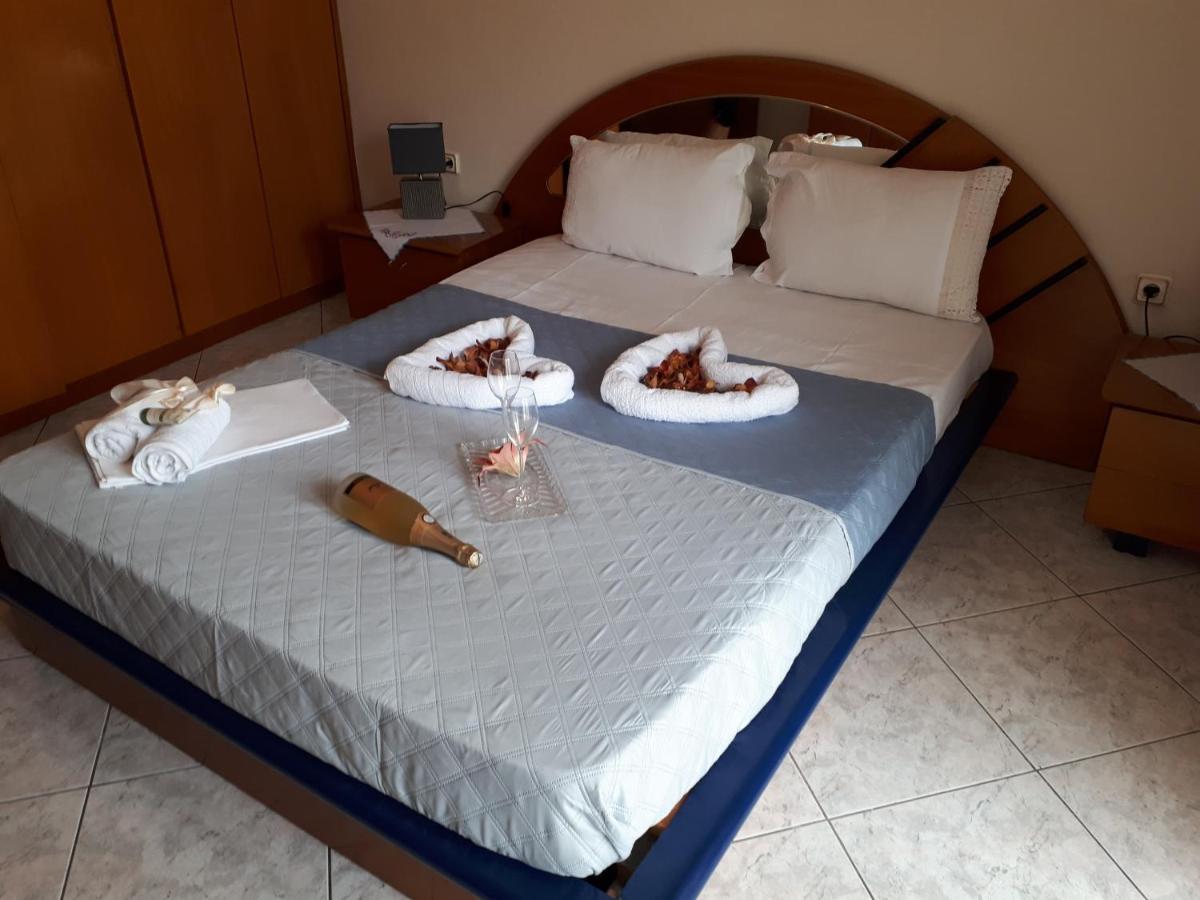 Popi 'S Home سكالا سوتيروس المظهر الخارجي الصورة