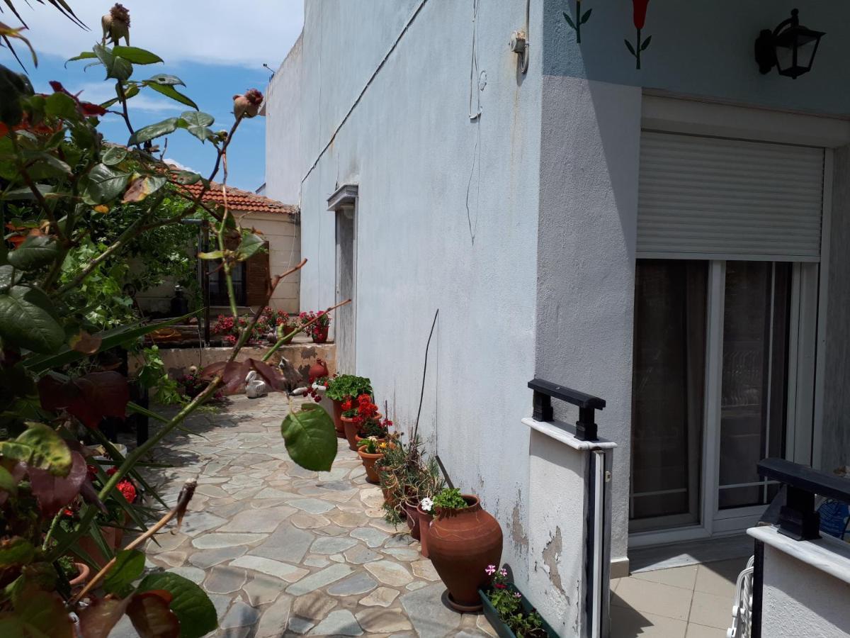 Popi 'S Home سكالا سوتيروس المظهر الخارجي الصورة
